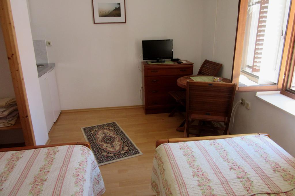 Dobra Apartments Trogir Luaran gambar